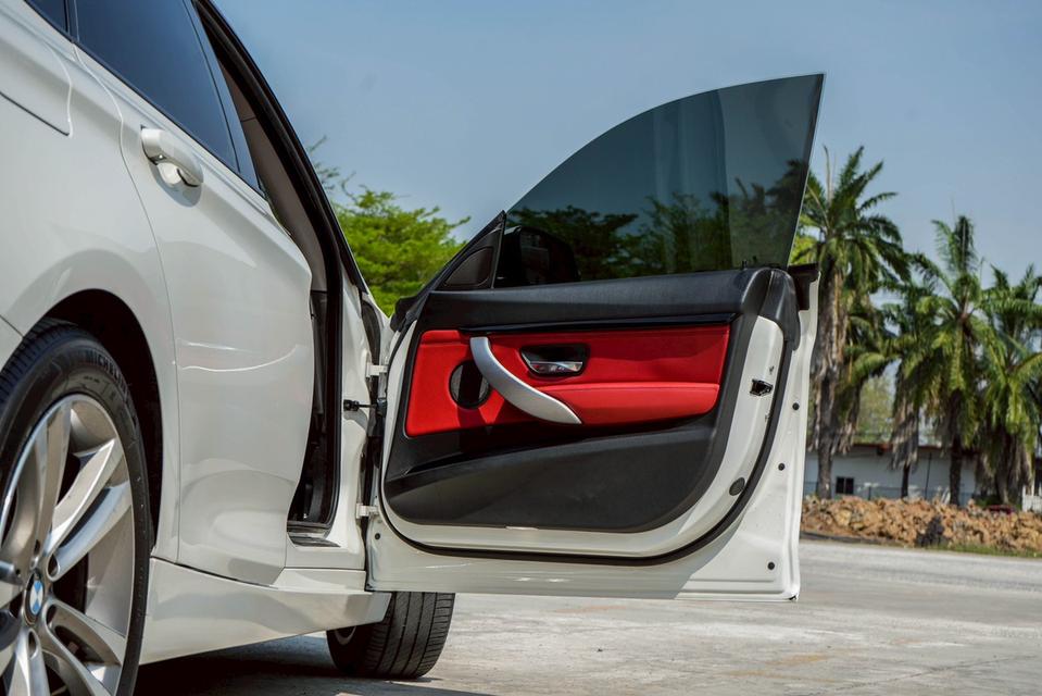 BMW 320d 2.0 GT SPORT F34 AT 2017ไมล์ 126,xxx km. !!! ราคา 739,000 บาท รูปที่ 7