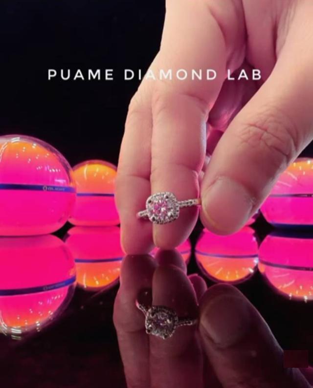 แหวนเพชร เหมาะสำหรับการหมั้นงานแต่ง หรือของขวัญสุดพิเศษให้คนที่คุณรัก พร้อมใบรับประกันสินค้าทุกชิ้น - ปุอามี่ Diamond Lap Rama2 (083-2469526)