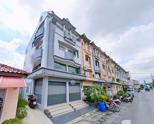 บิ๊กซี เคหะร่มเกล้า 500 ม.ให้เช่าอาคารใหญ่ 4 น้ำ 41ตร.วา. 490ตร.ม. ลาดกระบัง เชื่อมต่อกัน 2 คูหา 3ชั้น รร.ร่วมฤดีวิเทศศึ 1