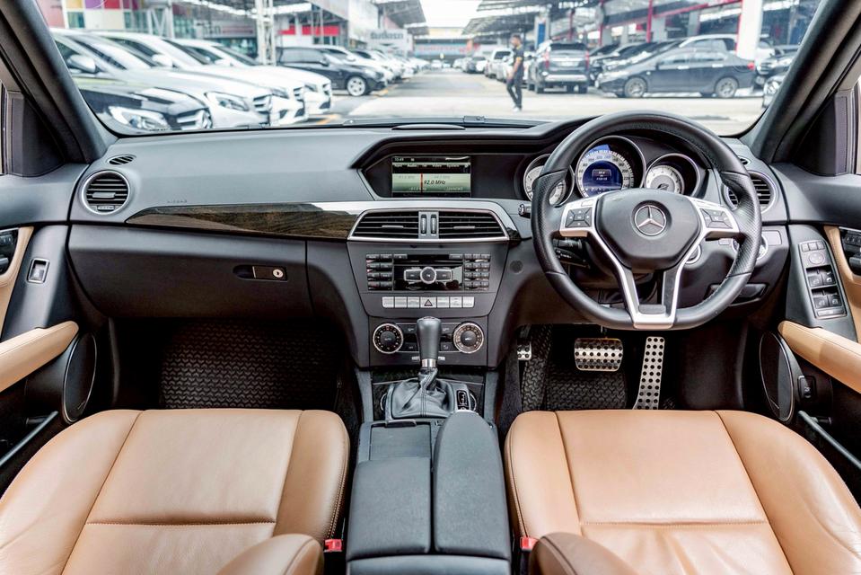 รหัสรถ NP6136 BENZ C250 AVANTGARDE 2013 11