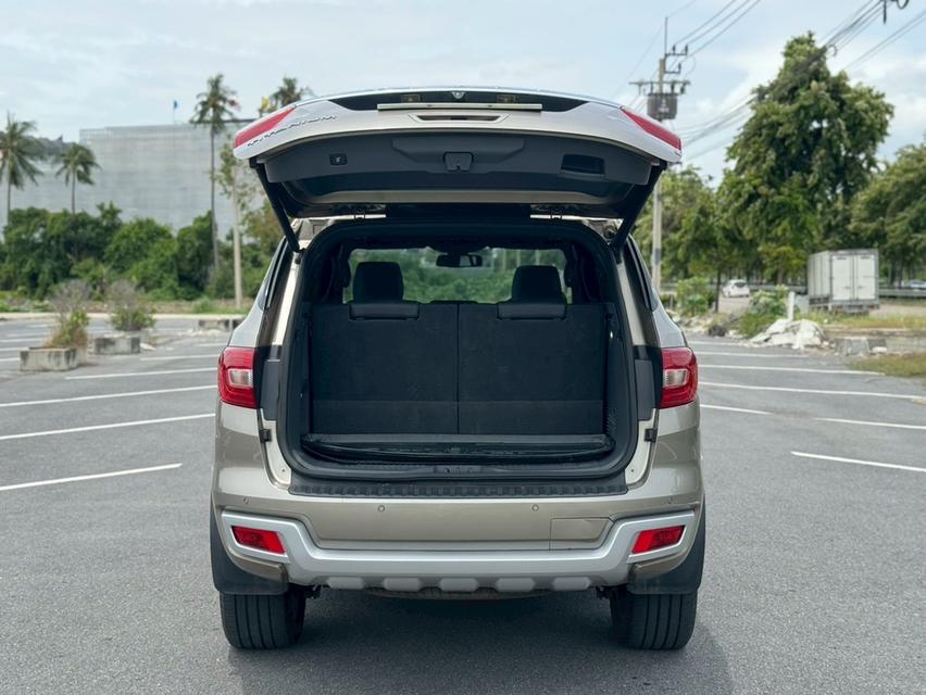 FORD EVEREST Wagon 4dr  Titanium+ 7st Auto 6sp RWD 2.2DC  Y17. สีน้ำตาล  เกียร์ออโต้ 14