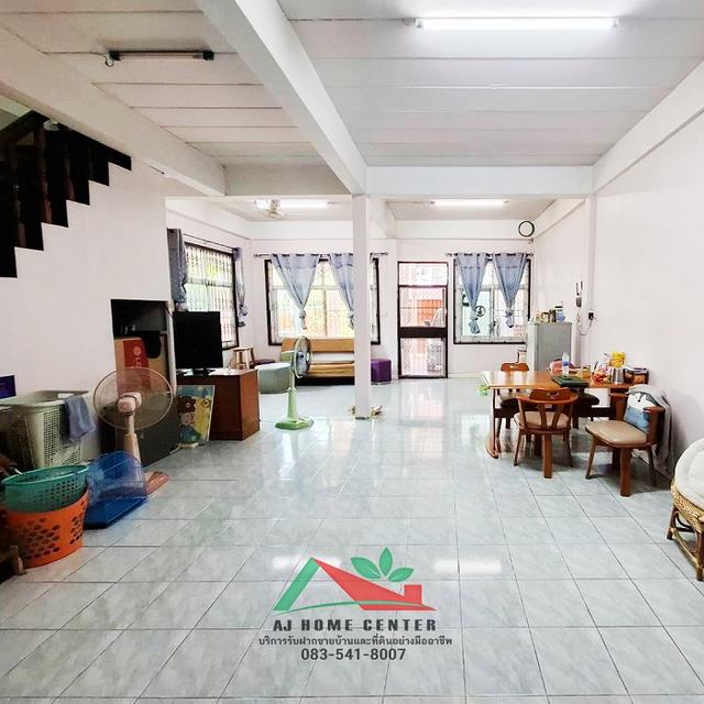 ขายถูก ทาวน์เฮ้าส์31ตรว. หลังริม ม.สวนทองวิลล่า7 ลาดสวาย สภาพดีพร้อมอยู่ ข้างบ้านติดคลอง 2