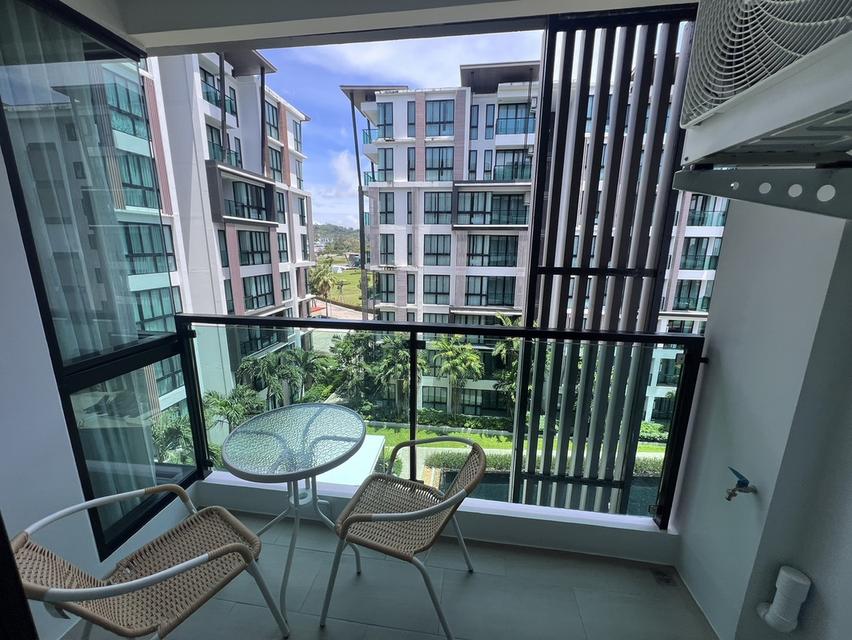 Royally Condo with Pool View 13