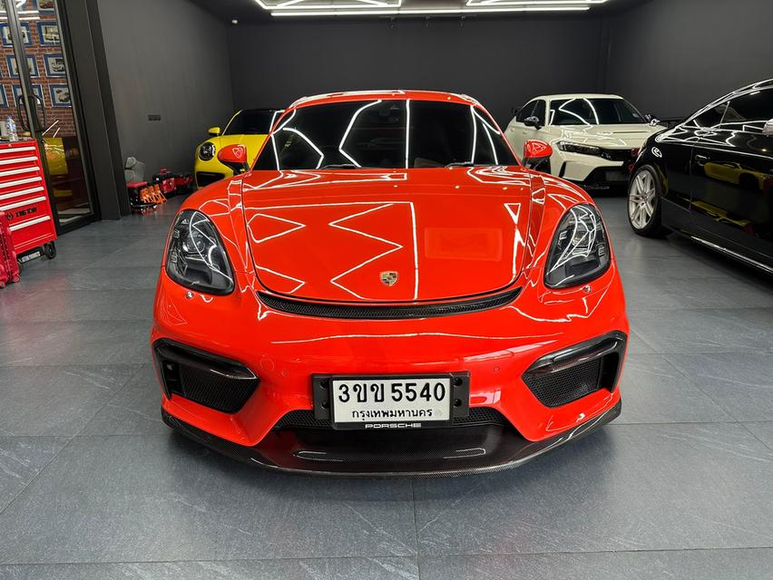 Porsche Cayman 718 6