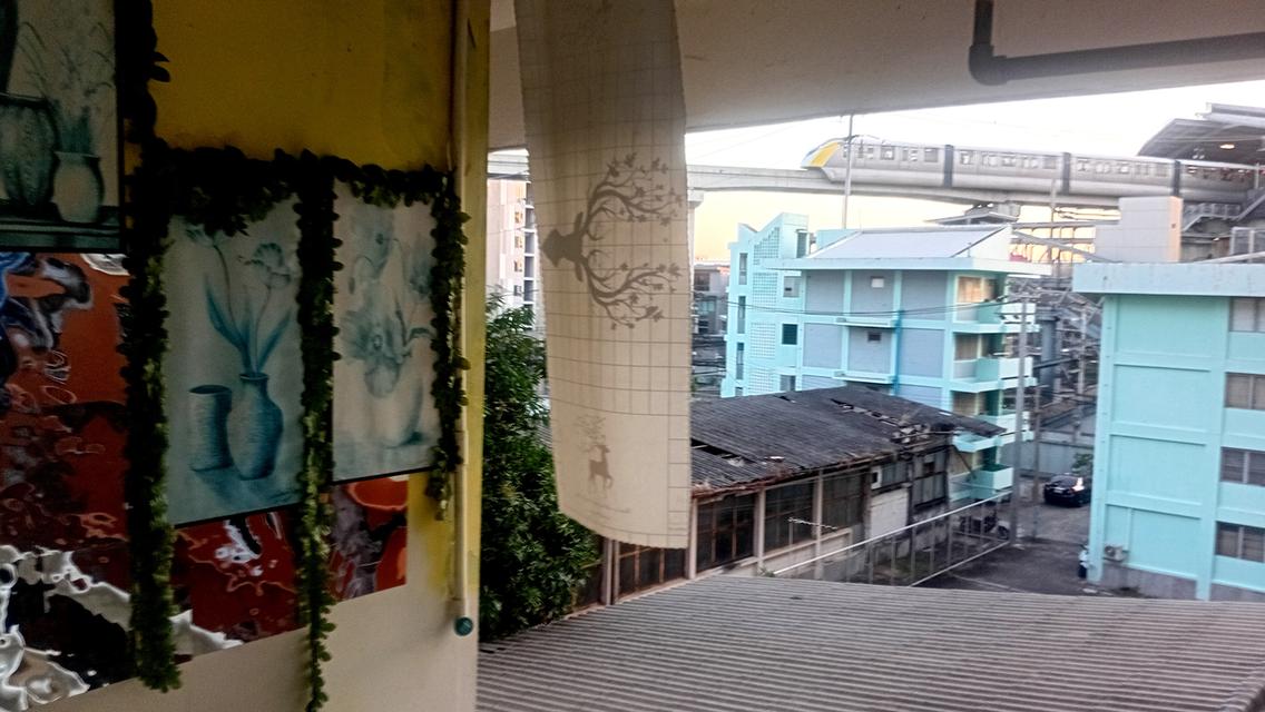 ขายหรือให้เช่าห้องสวยในลิพวิ่งเพลสคอนโด ปากซอยลาดพร้าว 140 ติดสถานีบางกะปิ พิเศษ ลดเหลือเพียงเดือนละ4,800บาทเท่านั้น 12