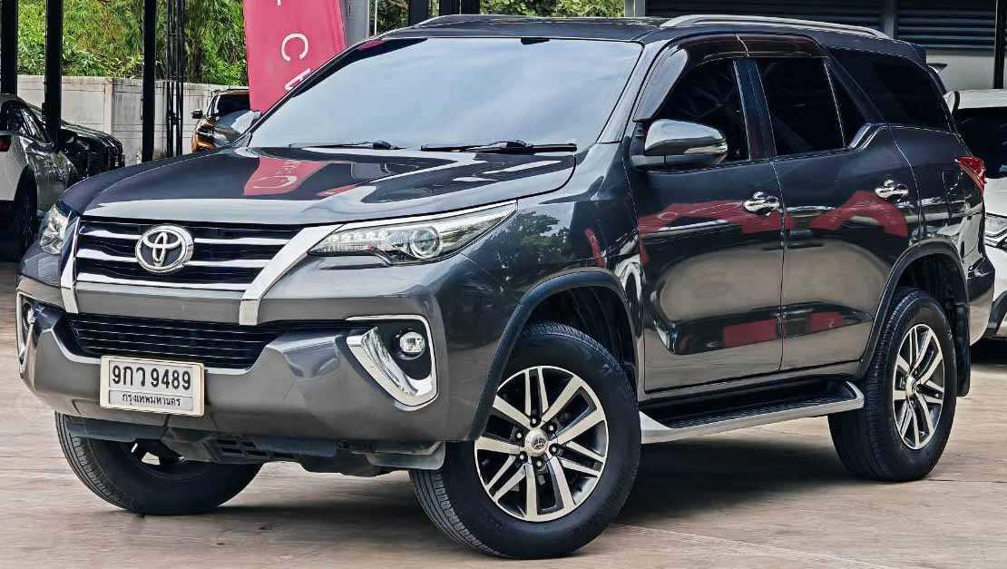 ปี2020 TOYOTA FORTUNER 2.4V รูปย่อยที่ 3