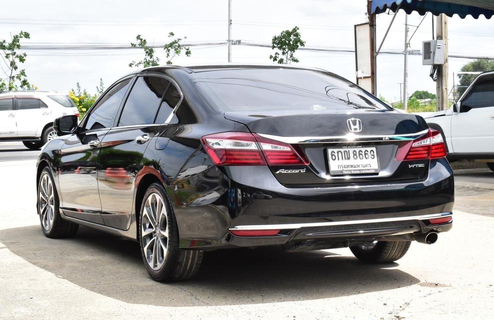 รหัสรถ PB8669 HONDA ACCOR 2.0 EL AUTO 2017 เบนซิน