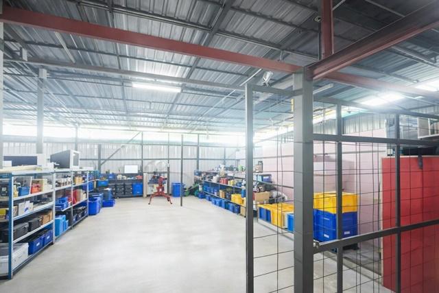 ตรม.ละ 50 บาท ลด50% ถูกที่สุดในโลก นิคมลาดกระบัง 1 กม. โกดังให้เช่าพร้อมสำนักงาน 3 นอน 4 น้ำ 175ตร.ว.700 ตร.ม.ตลาดลำปลาท 8