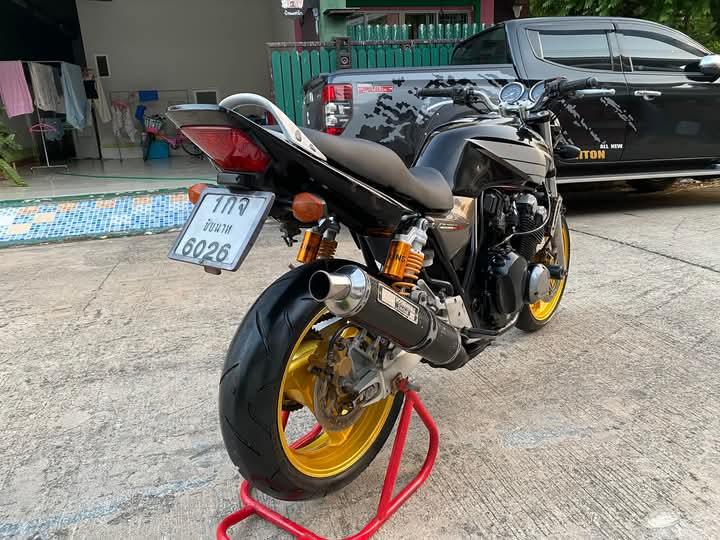 Honda CB400 VTEC3 7