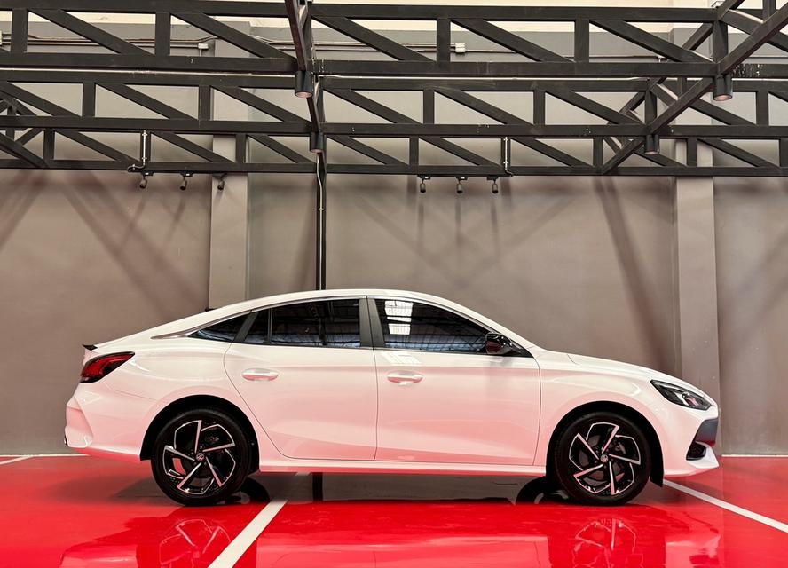 2023 MG 5 1.5 X SUNROOF  รุ่น TOP สุด OPTION เต็ม รถวิ่งน้อยเพียง 25,000 กม เข้าศูนย์ตามระยะ รถไม่เคยมีอุบัติเหตุครับ รูปที่ 2