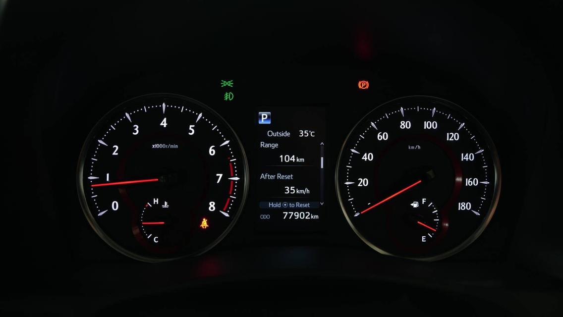 ขาย Toyoya Alphard 2.5SC ปี21 9