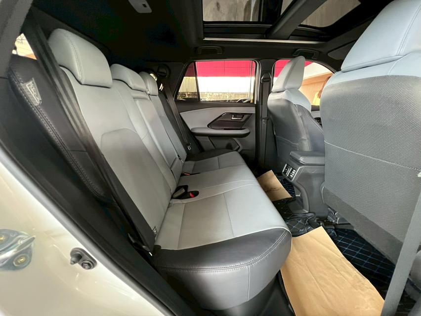 TOYOTA YARIS CROSS 1.5 HEV PREMIUM LUXURY ปี 2024 11
