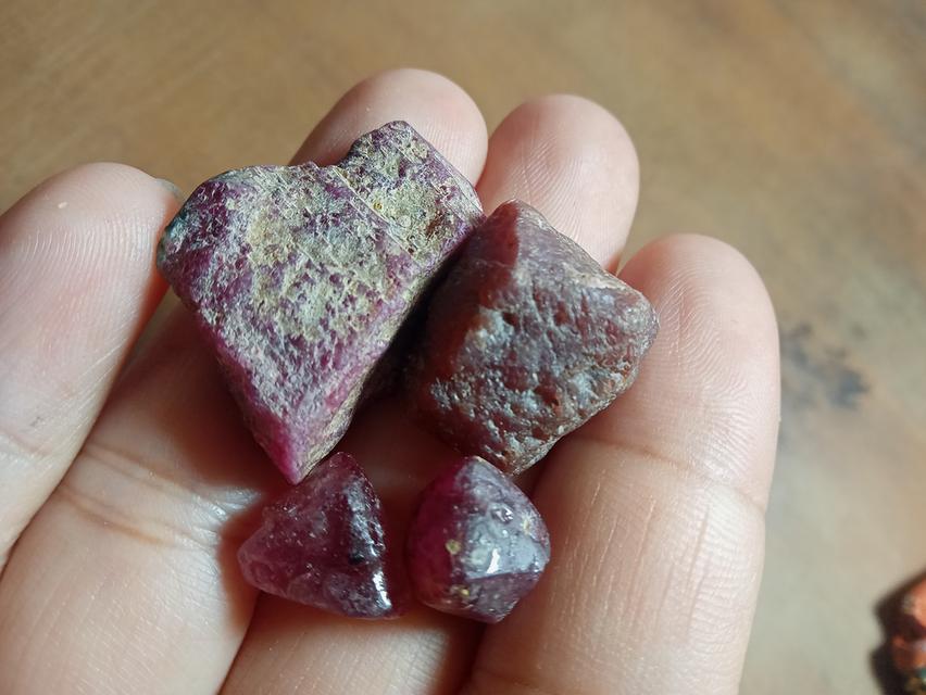 ทับทิมดิบธรรมชาติไม่ทราบแหล่งกำเนิด 6