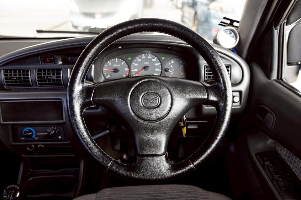 MAZDA Fighter 2.5 ดีเซล 4 ประตู ปี 2001 สีฟ้า สวยสภาพดี 15