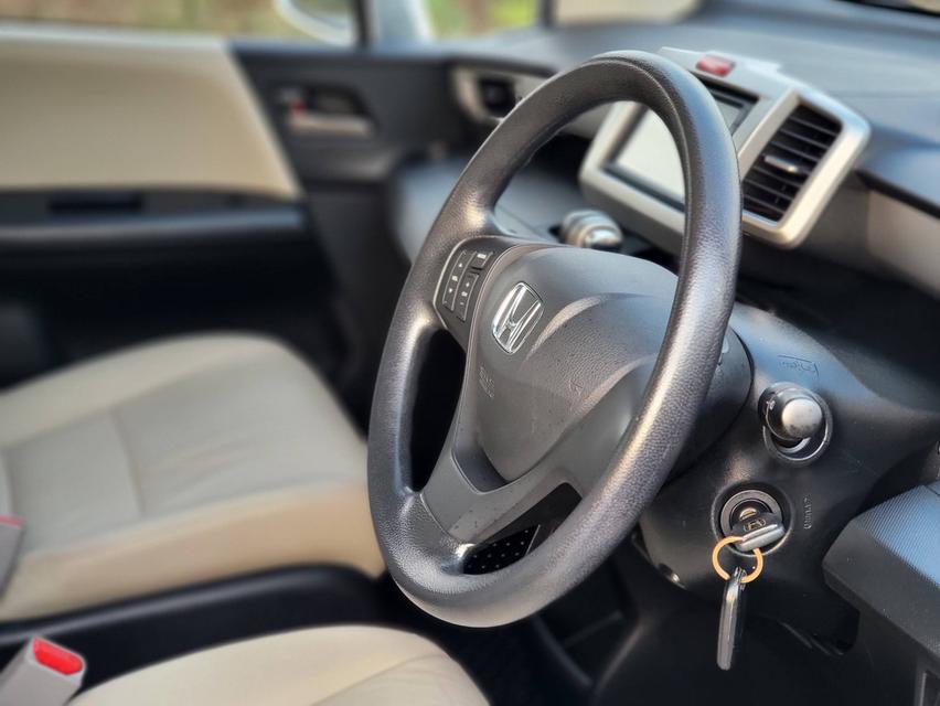รหัสรถ NC2144  HONDA FREED 1.5EL i-VTEC " Minor Change " 2015 11