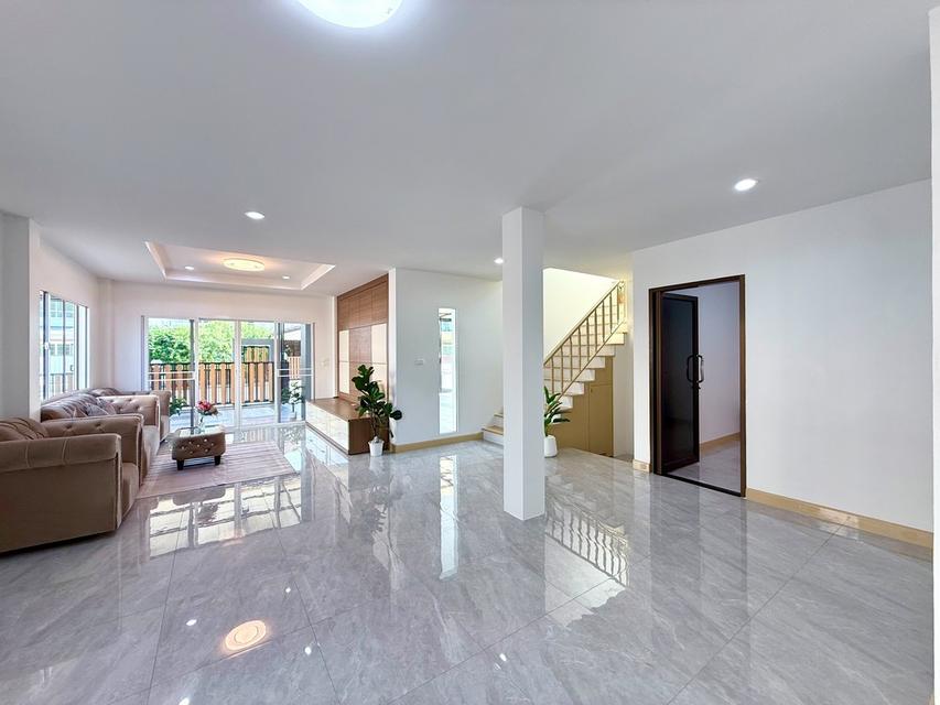 หมู่บ้านเปี่ยมภิรมย์ รีสอร์ท ซ.มิตรไมตรี 2 บ้านสวยรีโนเวทใหม่ พร้อมอยู่ ย่านหนองจอก 4