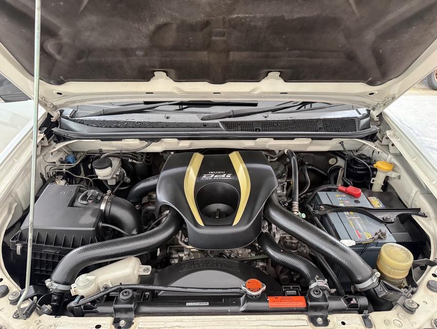 ขาย Isuzu MU-X 2.5Dvd ปี15 17
