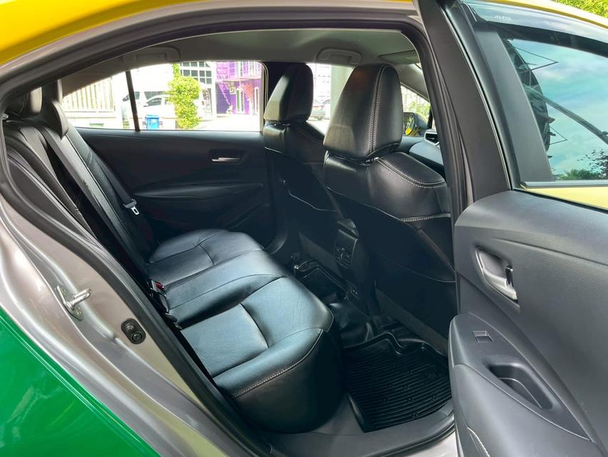 Toyota Corolla Altis 1.6  G ปี2024 เลขไมล์แท้ 35,xxx กม. เกียร์อัตโนมัติ เครื่องยนต์ เบนซิน / LPG  สี เหลือง-เขียว 8