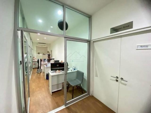 ให้เช่าอาคาร 2 ชั้นครึ่ง 1,050 ตรม. ทำเลทองใจกลางเมือง ติดถนนศรีอยุธยา พร้อมที่จอดรถ 10 คัน ใกล้ BTS พญาไท 300 เมตร 4