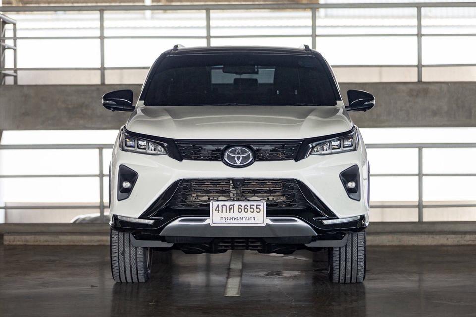 ✨ TOYOTA FORTUNER 2.4 LEGENDER 4WD AT Black Top ปี 2022 แท้ รูปย่อยที่ 2