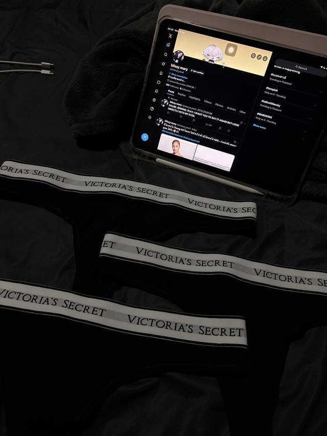 กางเกงใน Thong Victoria Secret