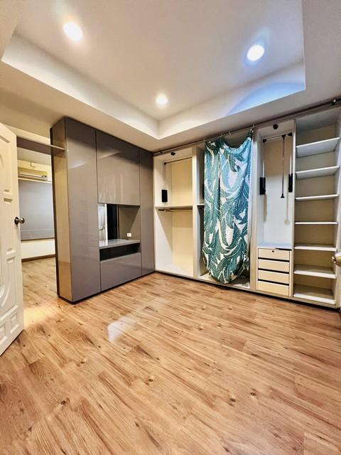 ขาย ให้เช่า บ้านเดี่ยว 2 ชั้น หมู่บ้านมณียา สไตล์รีสอร์ท อยู่เลียบทางด่วนรามอินทรา อยู่บนถนนประดิษฐ์มนูธรรม ฝั่งตรงข้ามเยอรมันตะวันแดง 14