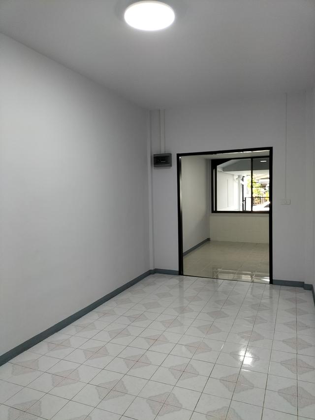 บ้านทาวน์เฮ้าส์2ห้องนอน1ห้องน้ำ 5