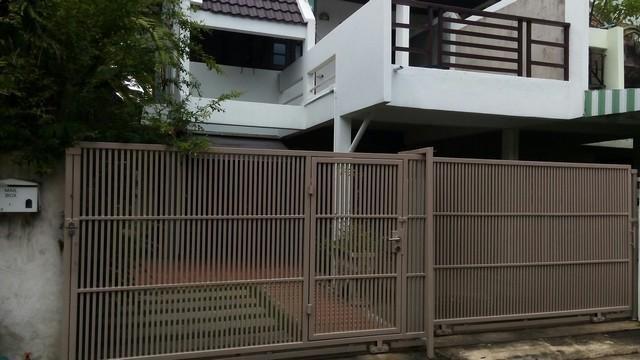 PB5292 ให้เช่าบ้าน จำนวน 2 ห้องนอน 2 ห้องน้ำ ซอยลาดพร้าว 26 จอดรถได้ 2คันในบ้าน 1
