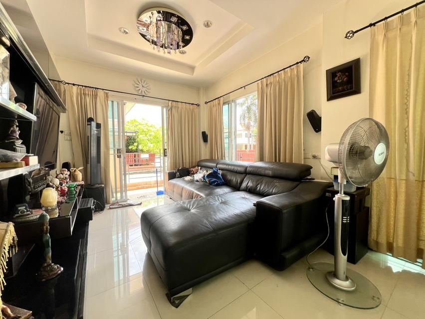 ✨ขายบ้านแฝด 2 ชั้น หลังมุม หมู่บ้านกฤษดา-ลากูน (ปิ่นเกล้า-พระราม5) เข้าออกได้ทั้งถนนกาญนาภิเษก และถนนนครอินทร์ 12