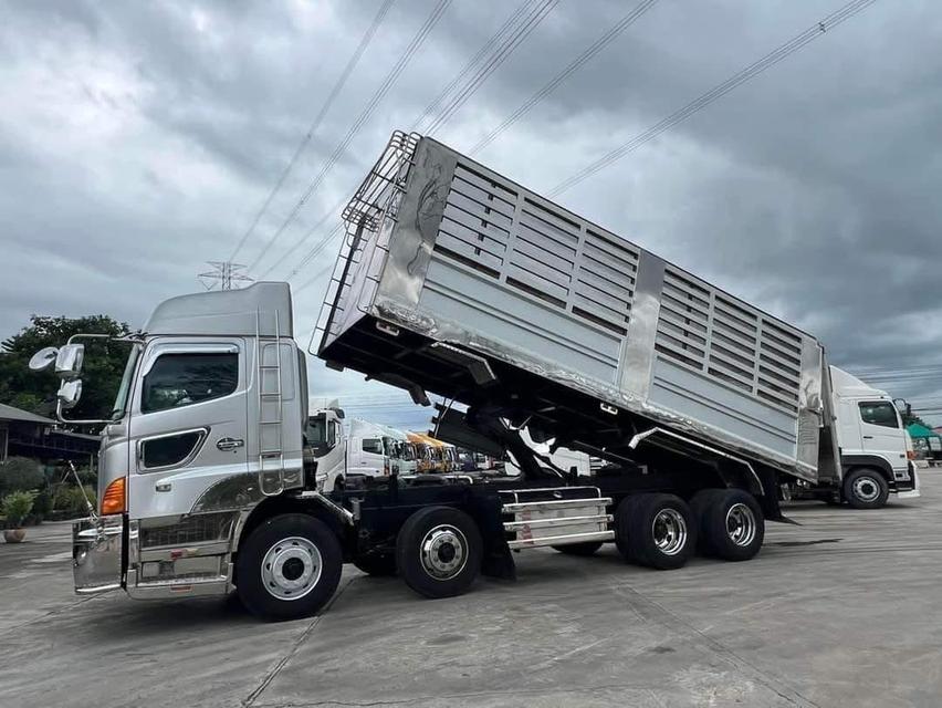 Hino รถประกอบ Series 700 12 ล้อดั้มพ์