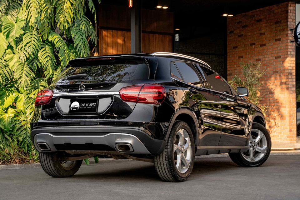 Mercedes-Benz GLA200 Urban Facelift ปี 2020 💫𝐆𝐋𝐀𝟐𝟎𝟎 เข้าใหม่ โฉม 𝐅𝐚𝐜𝐞𝐥𝐢𝐟𝐭 ผ่อนเบาๆ 2