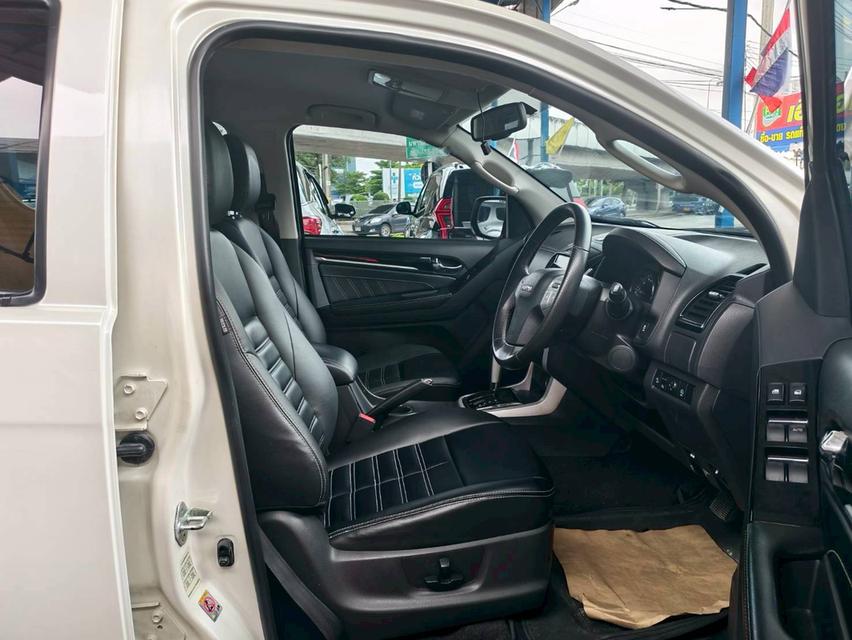 Isuzu MU-X 3.0The Onyx ปี19 11