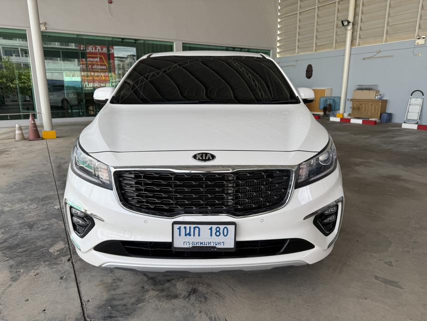 KIA GRAND CARNIVAL 2.2 EX ปี 2020 สีขาว