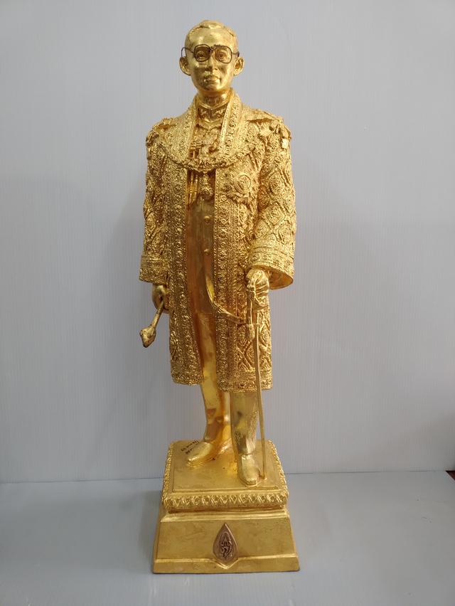 ในหลวงรัชกาลที่๙ฉลองกาญจนาภิเษกปี39สูง21นิ้ว