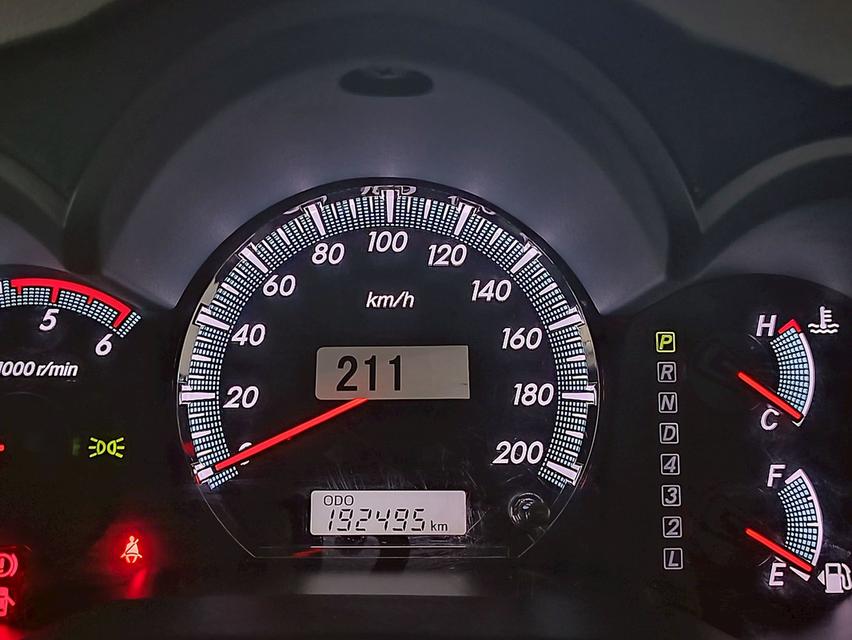 TOYOTA FORTUNER 3.0 V CHAMP .4WD.ภายในสีดำ ปี 2014 เกียร์ออโต้ 10