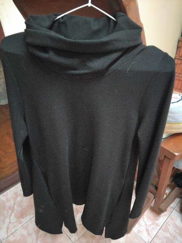 เสื้อคลุมคอสีดำแขนยาวคลุมตัว รูปที่ 2