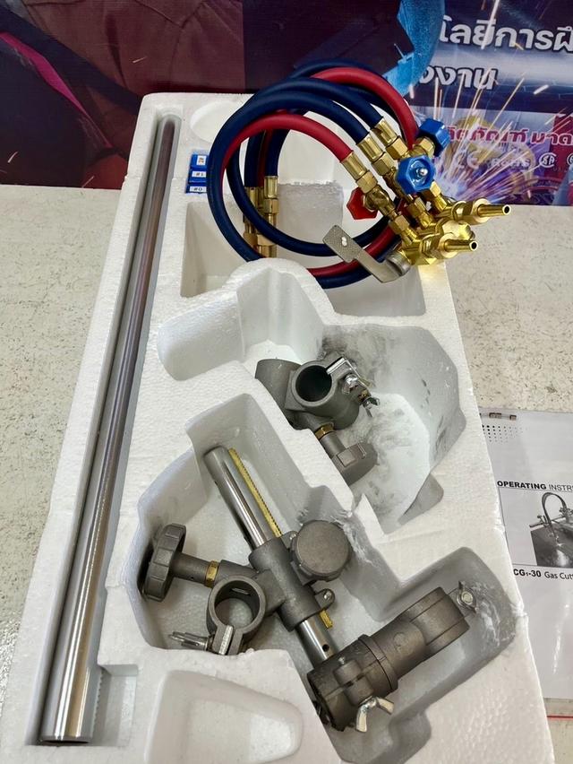 เต่าตามราง CG1-30 220V เครื่องตัดแก๊สตามราง พร้อมราง1.8เมตร  3