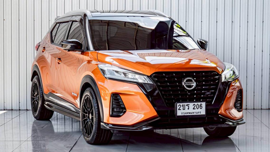 NISSAN KICKS 1.2 VL ปี 2020 สีส้ม ดำ โฉม ปี20-ปัจจุบัน