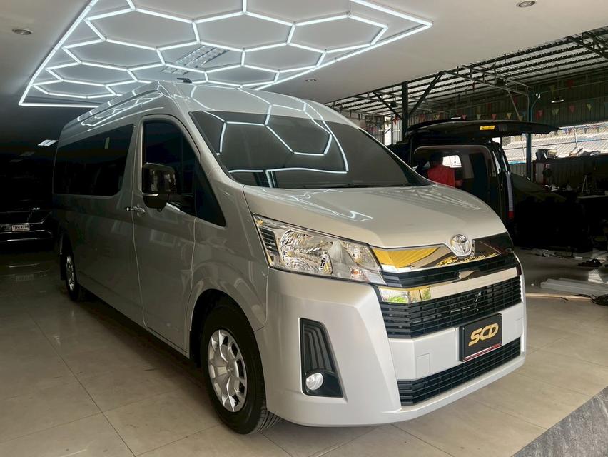 TOYOTA COMMUTER 2.8 AT 2026