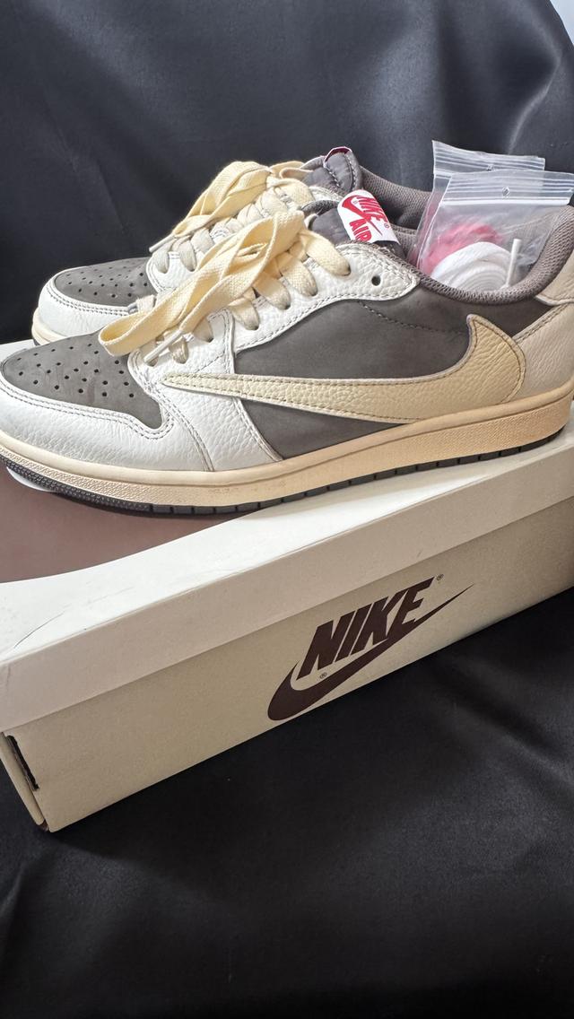 Nike Air Jordan 1 Low Travis Scott Reverse Mocha Brown White DM7866-162 รูปที่ 4