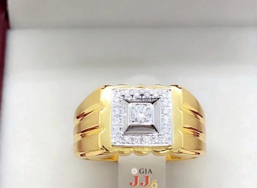 แหวนเพชรเครื่องประดับ