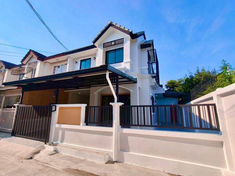 ✨หมู่บ้านอักษรา บางบัวทอง✨ทาวน์เฮาส์ 2 ชั้น หลังมุม ใกล้รถไฟฟ้า MRT แยกบางพลู ตกแต่งใหม่พร้อมอยู่ 1