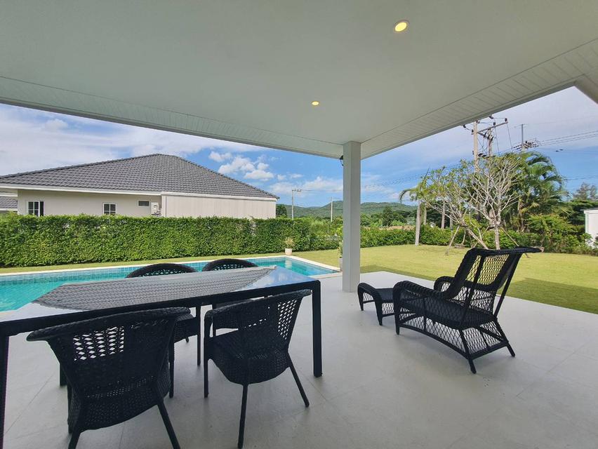 Modern Pool Villa with Mountain Views – Black Mountain, Hua Hin 4