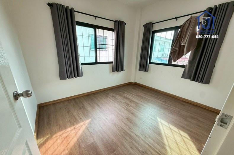 ขายทาวน์โฮม 2 ชั้น ซอยทรงพล 1 หลังมุม ลำลูกกา คลอง 2 ใกล้ BTS สถานีคูคต 10