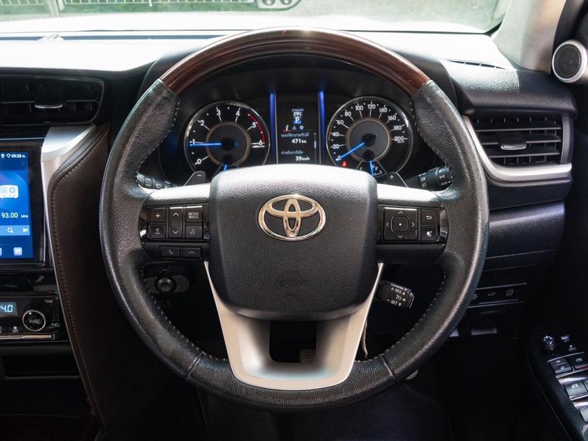 TOYOTA FORTUNER 2.8 V 2WD ปี 2016Fortuner โฉมใหม่ ตัว V ท็อปสุดขับ 2 มือเดียว สีขาวมุกแท้ สภาพสวยพร้อมใช้ รูปที่ 10