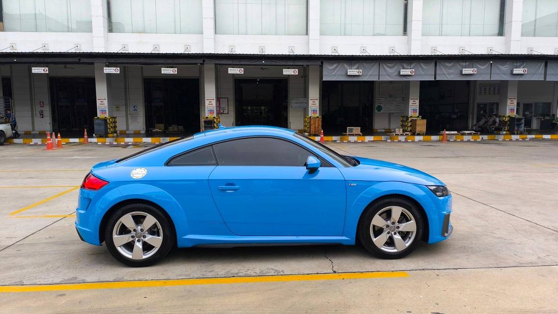 ขาย Audi TT 45 TFSI ปี 20 รถศูนย์ Audi Thailand สีฟ้าแท้โรงงาน