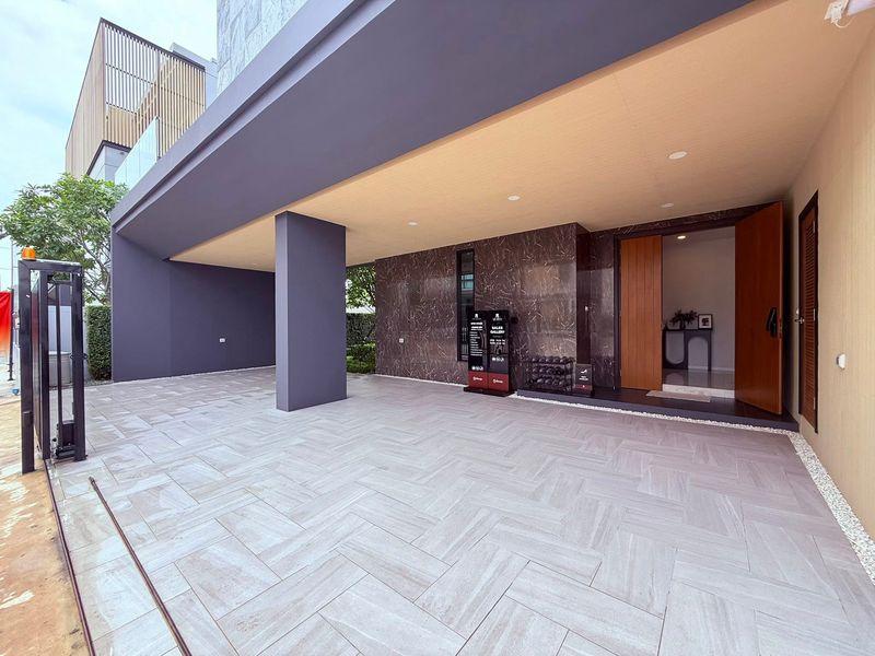 ขายบ้านหรู บ้านเดี่ยว 3 ชั้น ทำเลราชพฤกษ์  The Master ราชพฤกษ์-สะพานเจษฎาบดินทร์     - บ้านเดี่ยวที่ดิน 102 ต.ร.วา   - พื้นที่ใช้สอย 423 ต.ร.ม.  18