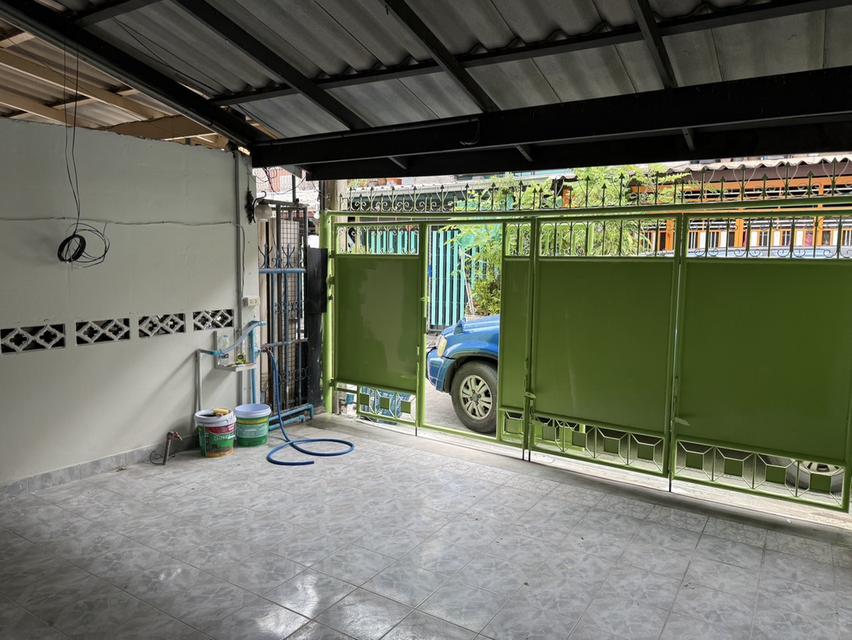 ขายทาวน์เฮาส์ 2 ชั้น ราคาถูก เพชรเกษม 54 แยก 4 ขนาด 17 ตร.ว. ใกล้MRT ภาษีเจริญ ซีคอน บางแค 2