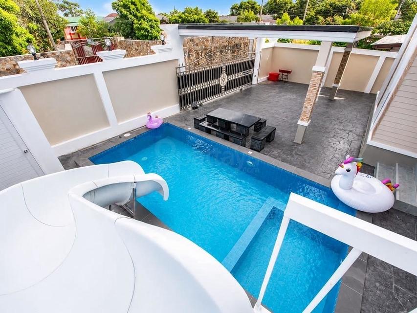For Sale — Modern Luxury House with Pool 93sqw 400sqm 3bedrooms 3 bathrooms near international schools, local market, and motorway. 5