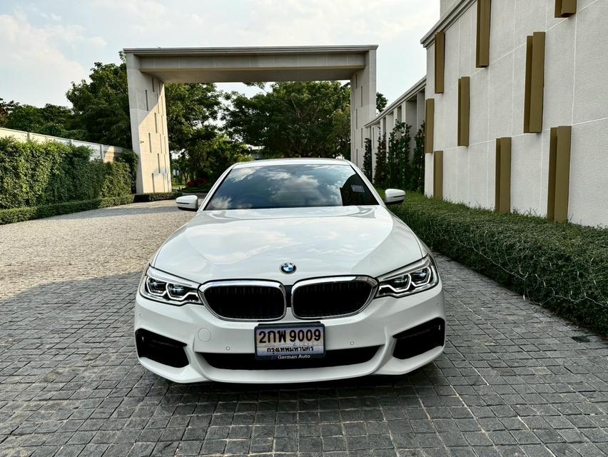 รหัสรถ AP9009 BMW 520 d M-Sport G30  ปี 20 สีขาว ดีเซล 2